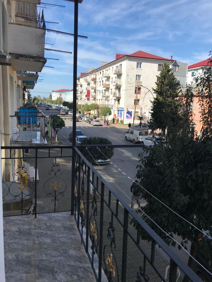 Griboedovi N.6 Apartment Батуми Екстериор снимка